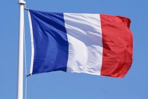 Франція продовжить бомбити позиції терористів ІД в Сирії