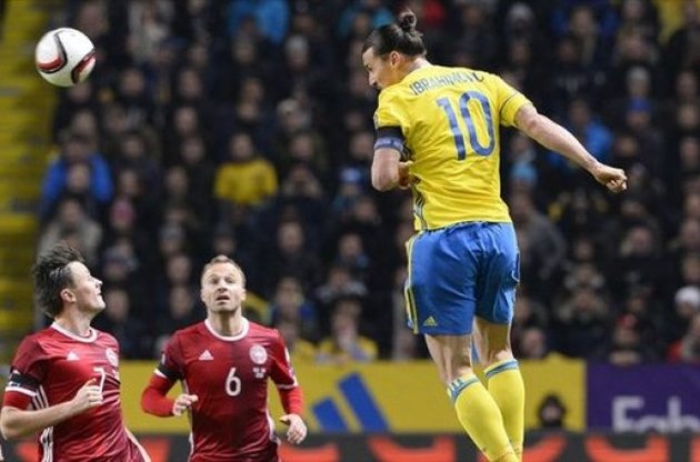 Ибрагимович забил Дании