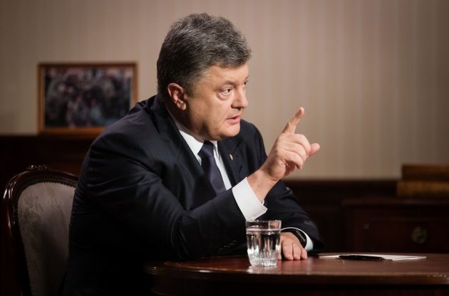 Порошенко розказав, як українські солдати відбили атаки диверсантів Росії