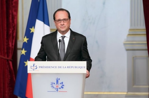Олланд запросил у парламента режим чрезвычайного положения на три месяца