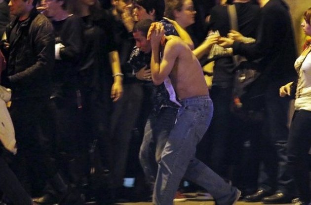 Теракти в Парижі не викликали хвилю протестів в дусі "Je suis Charlie" - The Economist