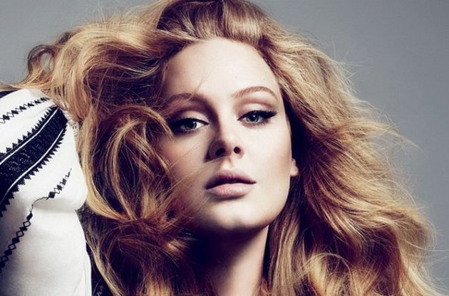 Новую пластинку Адель купили более 2,5 миллионов раз