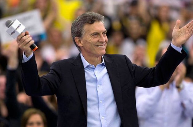 За кандидата из оппозиционной партии "Республиканское предложение" Маурисио Макри проголосовали 51,44% избирателей