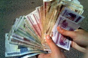 Білоруський рубль оновив історичним мінімум