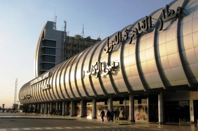 В аэропорту Египта обнаружили посылки в США со взрывчаткой – СМИ