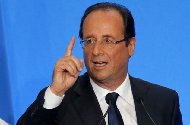 Олланд пообіцяв "знищити армію фанатиків", які вчинили теракти в Парижі