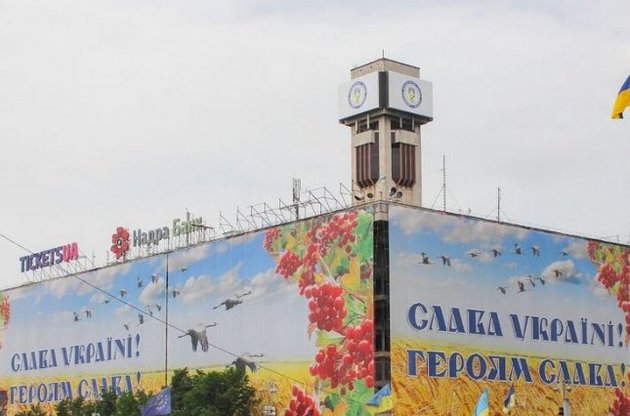 Будинок профспілок на Майдані відновлять без змін
