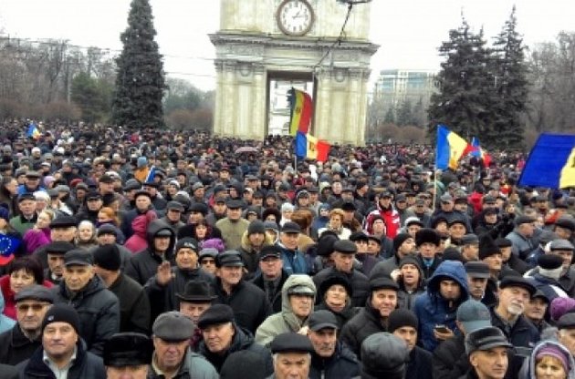 Протестующие намерены провести референдум, который бы позволил &quot;вернуть государство народу и избавиться от олигархов&quot;