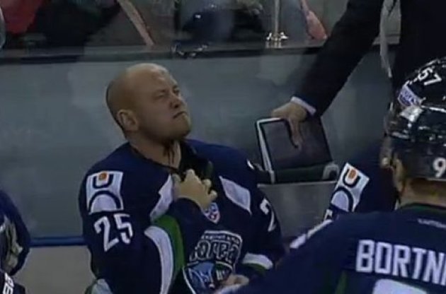 Ситникову сразу оказали помощь