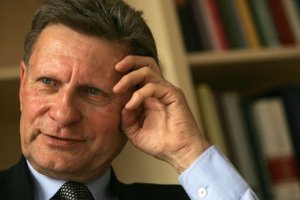 Бальцерович считает, что нынешняя власть Польши возвращает ПНР – Wyborcza