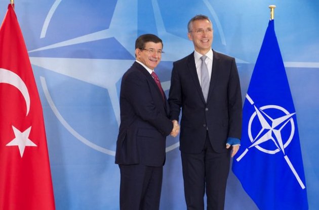 НАТО продолжит укреплять оборону Турции