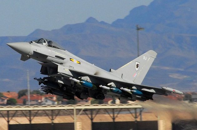 Британская авиация примет участие в операции против ИГ в Сирии
