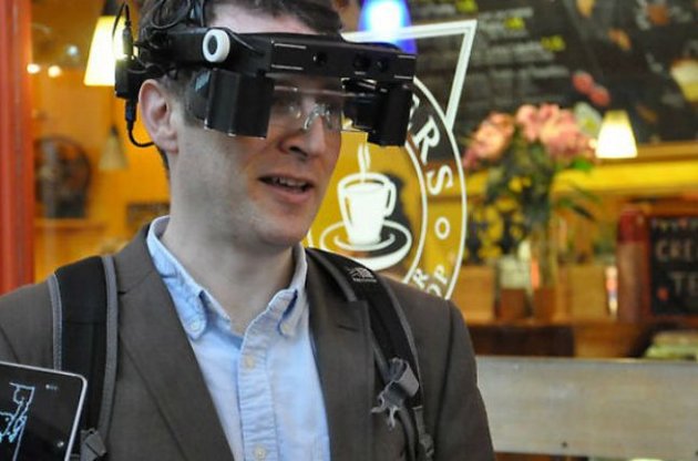 Система від Amazon не потребує використання окулярів доповненої реальності