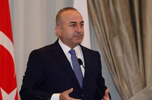Голова МЗС Туреччини після зустрічі з Лавровим нагадав, що Крим український