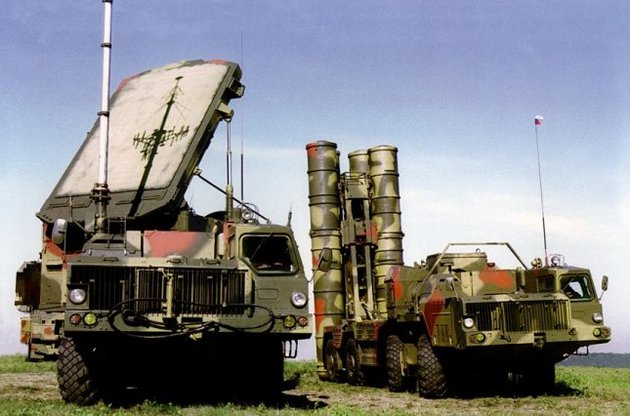 Россия начала поставки ЗРК С-300 в Иран