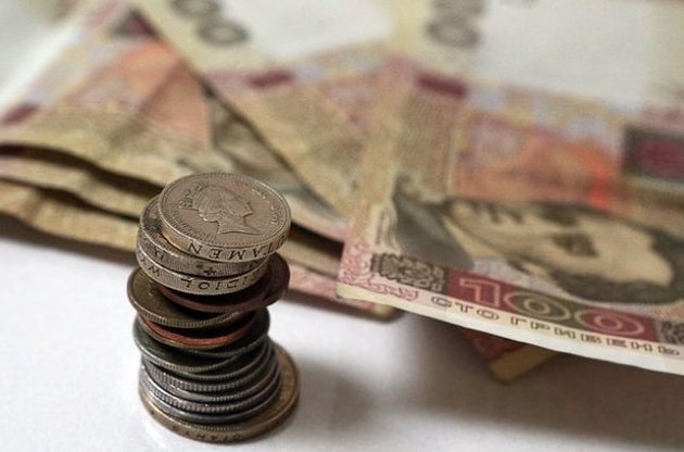 НБУ придется контролировать курс гривни. Иллюстрация