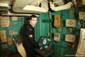 Волонтеры купили новый радар для фрегата "Гетман Сагайдачный"