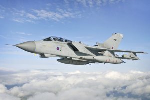 Великобритания начала вторую серию авиаударов по ИГИЛ в Сирии – СМИ
