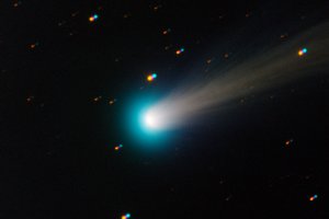 Необычная комета "Каталина" начала сближение с Землей