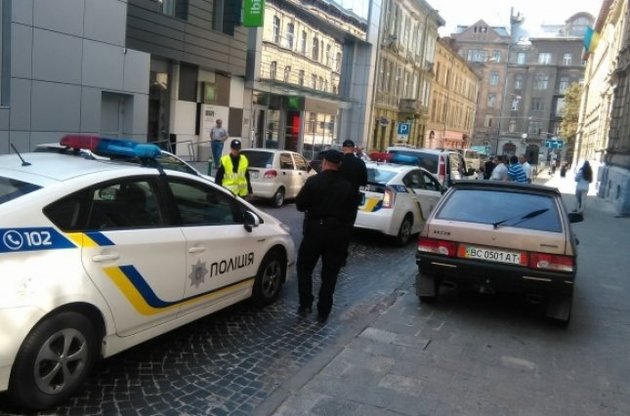 Автомобиль правонарушителя остановили на проспекте Лобановского