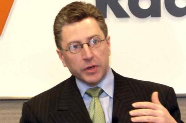 Волкер хочет, чтобы НАТО передал Украине более серьезное оружие. Иллюстрация