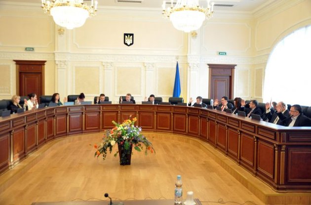 ВРЮ рекомендувала президенту звільнити 276 кримських суддів за порушення присяги