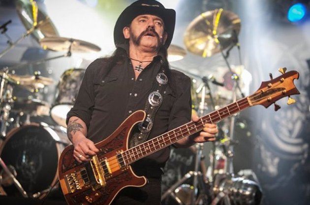 Леммі Кілмістер помер на 71 році життя