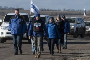 Наблюдатели ОБСЕ зафиксировали результаты обстрелов в Коминтерново