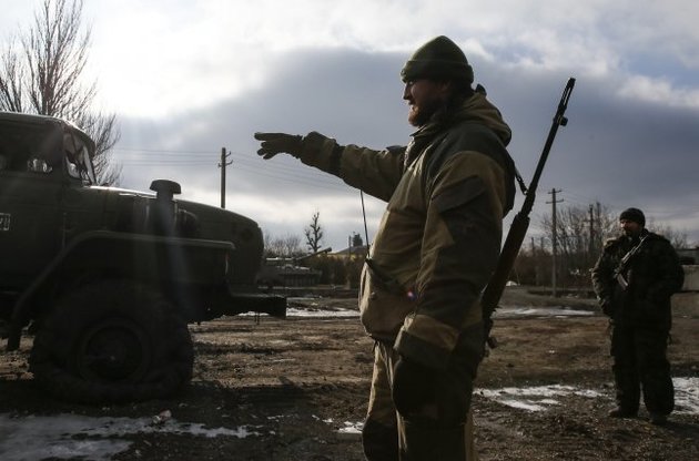 Боевики в зоне АТО поливали из минометов Марьинку, 40 раз нарушая тишину