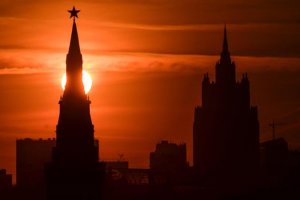 Принятие законов по ОРДЛО интересуют Кремль больше, чем конституционные изменения - источник