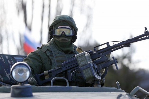 РФ направляє в окуповані райони Донецької та Луганської областей зброю, найманців і кадрових військових
