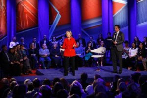 Хиллари Клинтон пообещала избегать военных действий на посту президента США - CNN