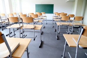 Власти Киева продлили карантин в школах на неопределенный срок