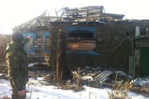 В районі Мар'їнки відбувся бій, поранений український солдат – журналіст