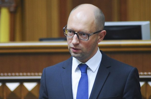 Арсеній Яценюк доручив збільшити виплати силовикам в зоні антитерористичної операції