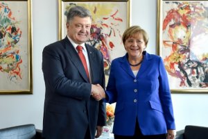 Порошенко і Меркель обговорять сьогодні "Мінськ"