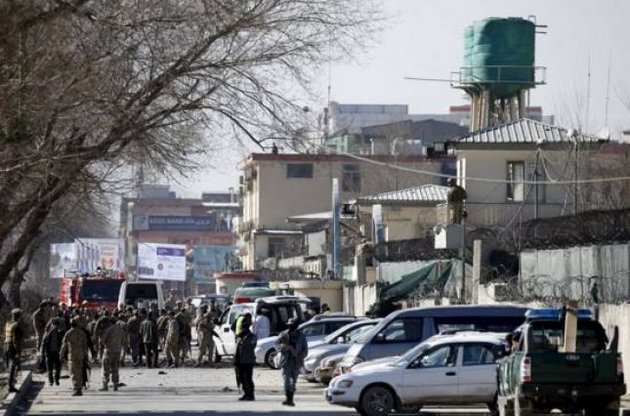 В Кабуле смертник взорвал себя у входа в полицейский участок: десяток жертв