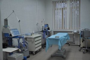 В украинских больницах критически не хватает дыхательной аппаратуры
