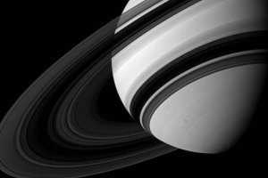Ученые обнаружили оптическую иллюзию в кольцах Сатурна