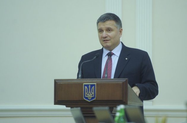 Аваков считает логичным сложение Кононенко мандата по примеру Мартыненко