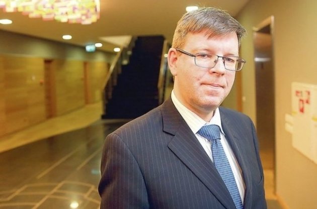 Посол Литвы призвал провести выборы в Донбассе только после установления перемирия и отвода вооружения