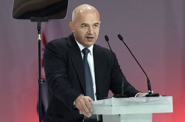 Кононенко поднимал вопрос о сложении мандата на заседании фракции в АП