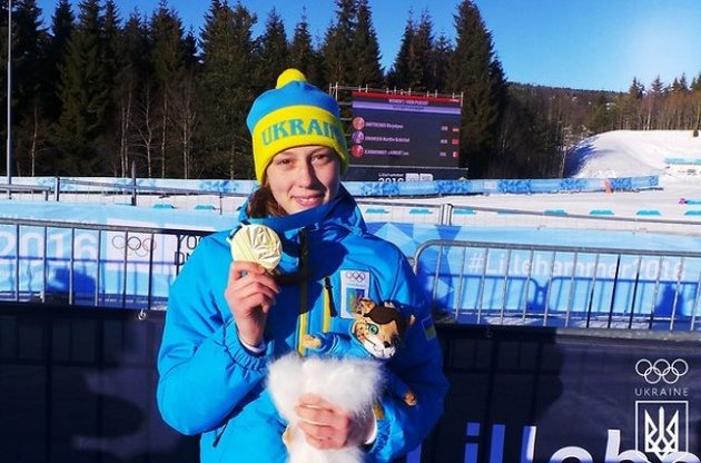 Украинская биатлонистка завоевала золотую медаль юношеской Олимпиады