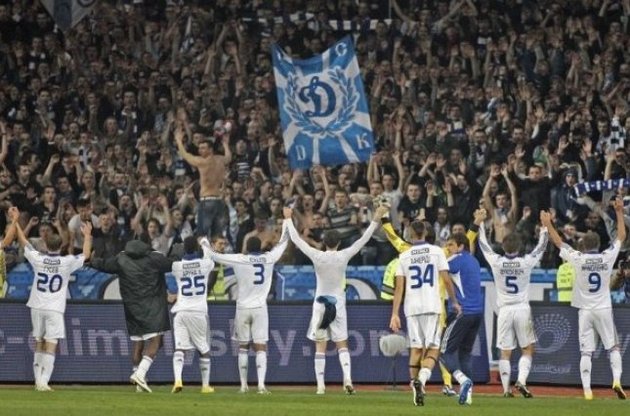 "Динамо" просить уболівальників припинити безлади на "Олімпійському"