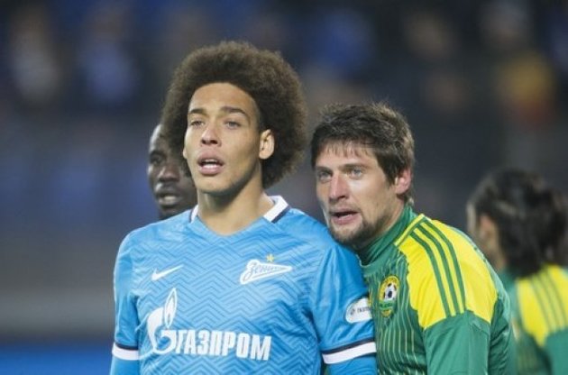 Селезнев мог получить вторую желтую карточку