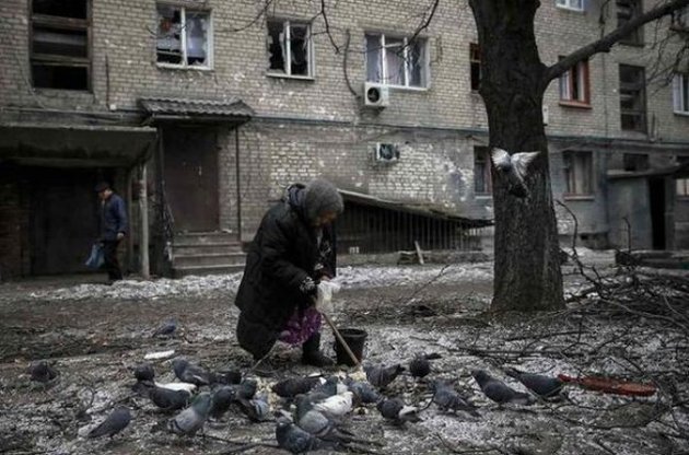 Люди у воєнній зоні Донбасу заглиблюються у відчай - CNN