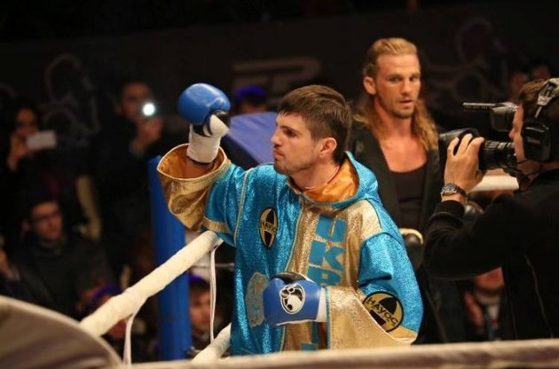 Хитров здобув чергову перемогу в США