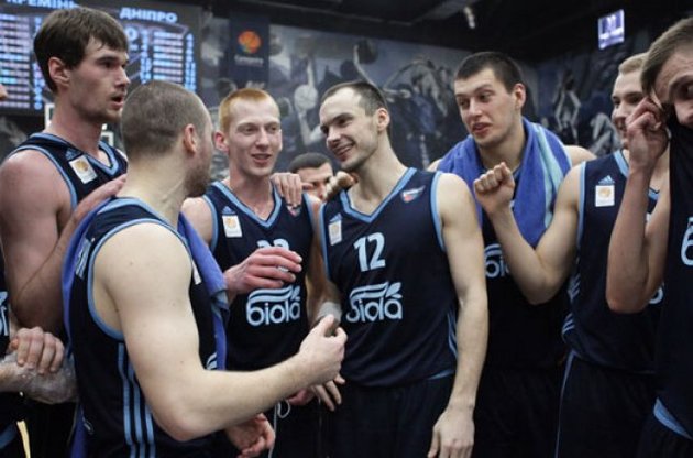 &quot;Днепр&quot; повел в финальной серии