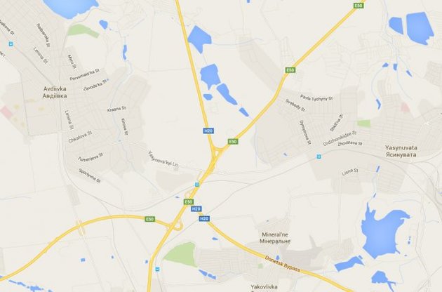 Развязка находится в 500 метрах от украинских позиций