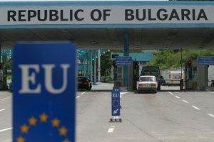 Великобритания предоставит болгарским пограничникам 40 внедорожников для высылки беженцев